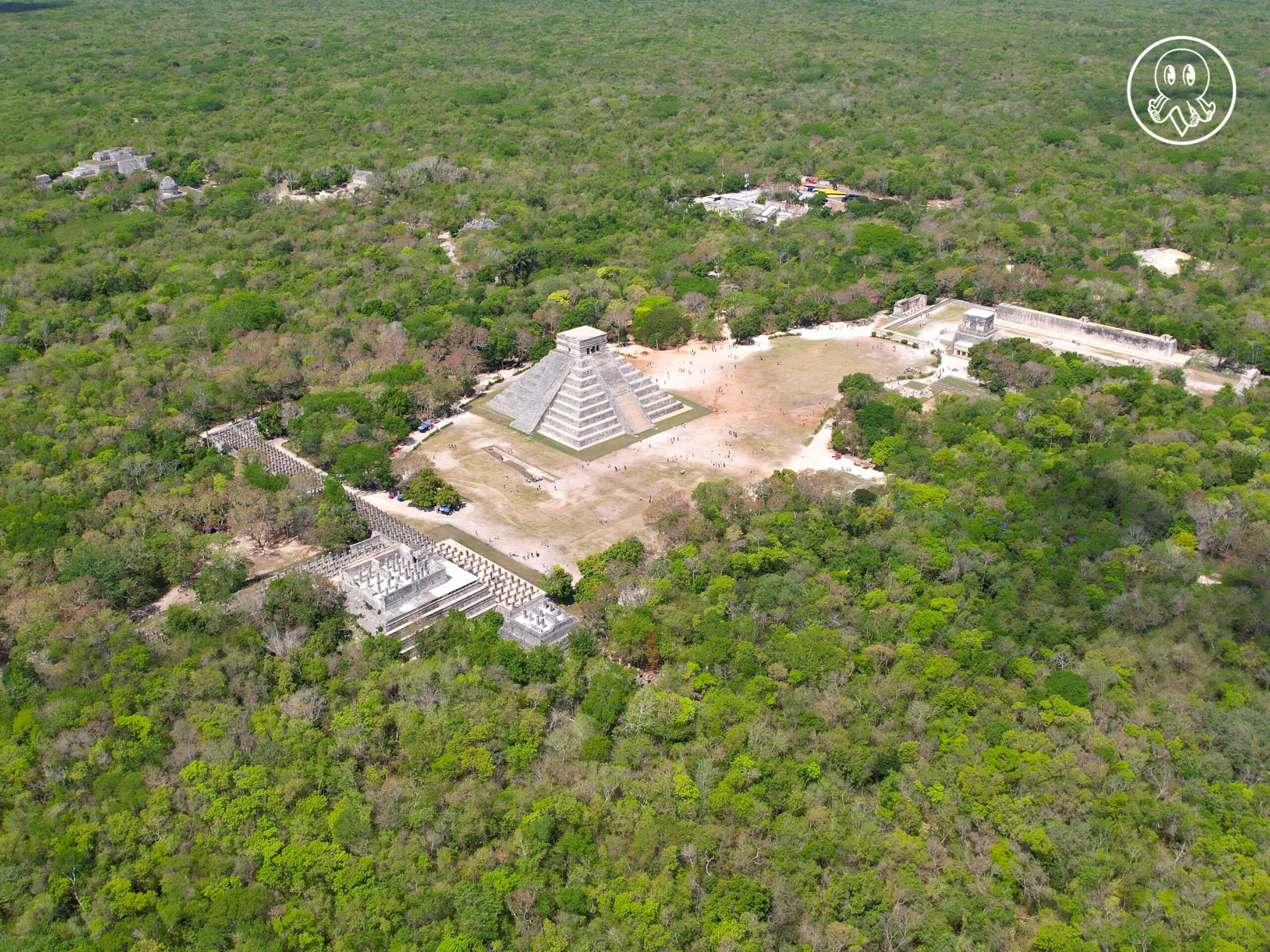 Chichen itza en yucatan mexico